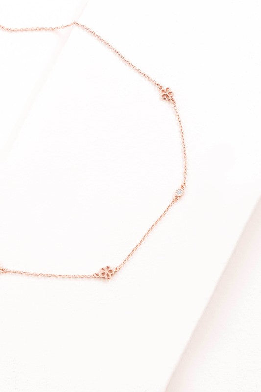 Daisy Strand Necklace