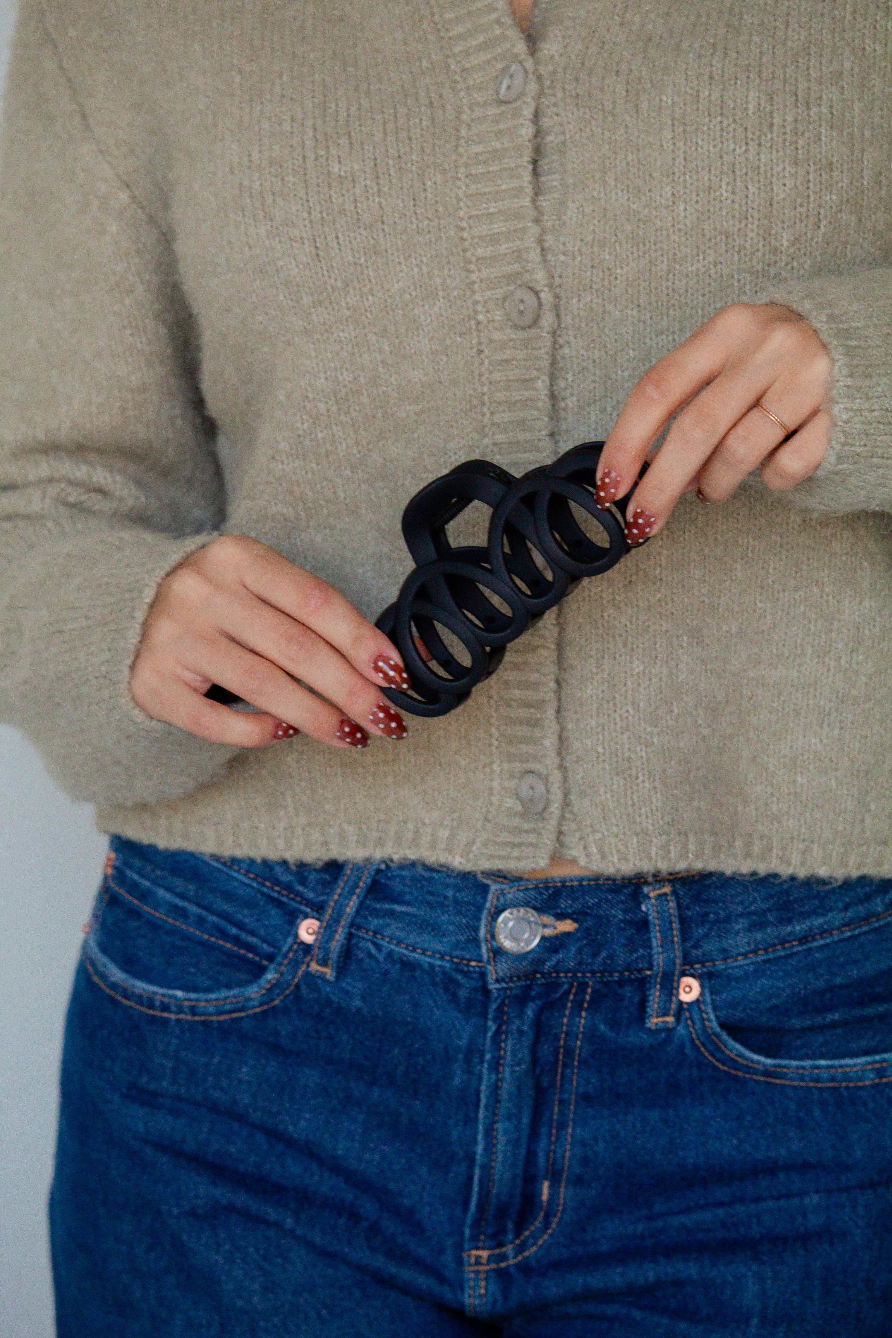 Matte Looped Claw Clip/ More Colors