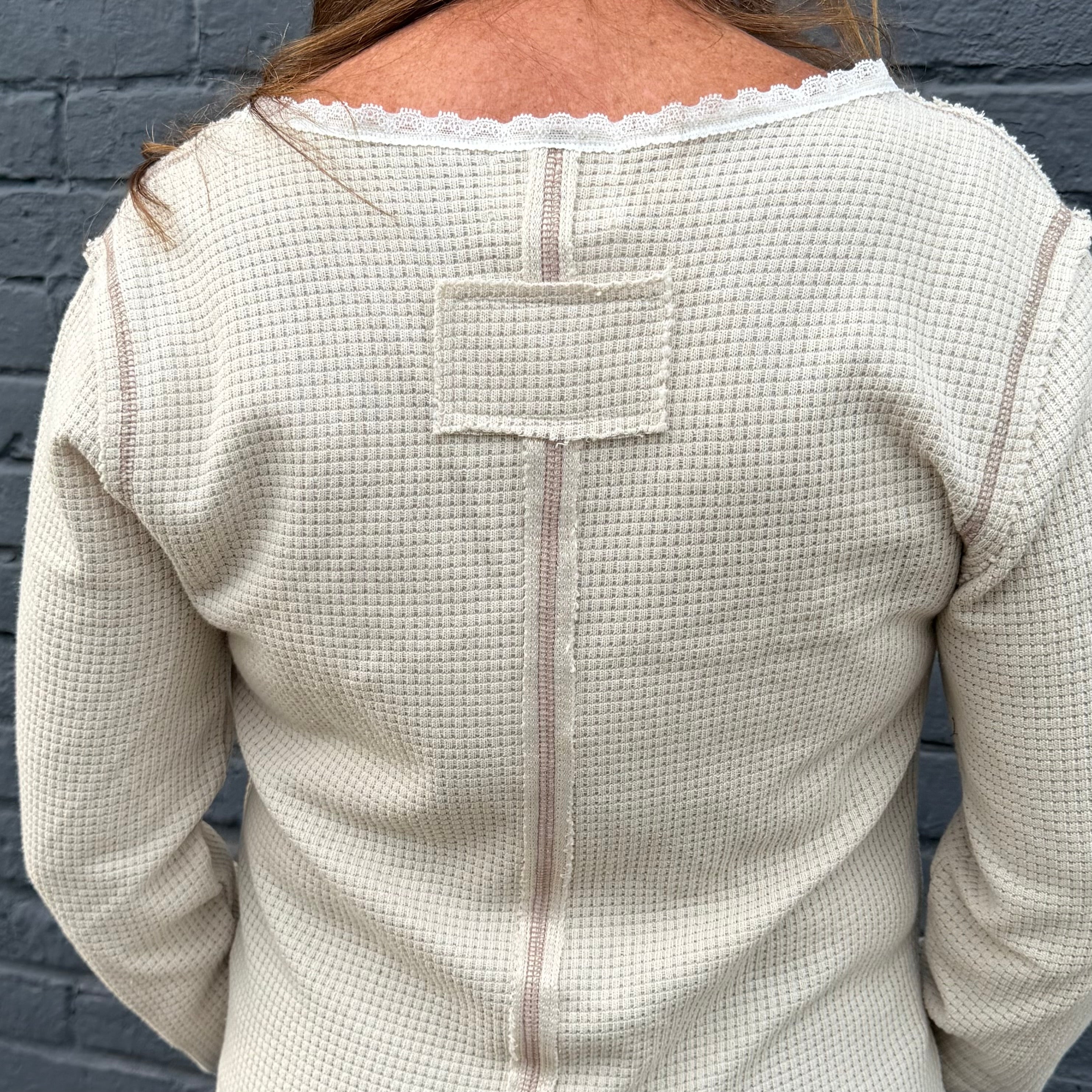 Vintage Washing Solid Stitch Overlock Trim Knit Top