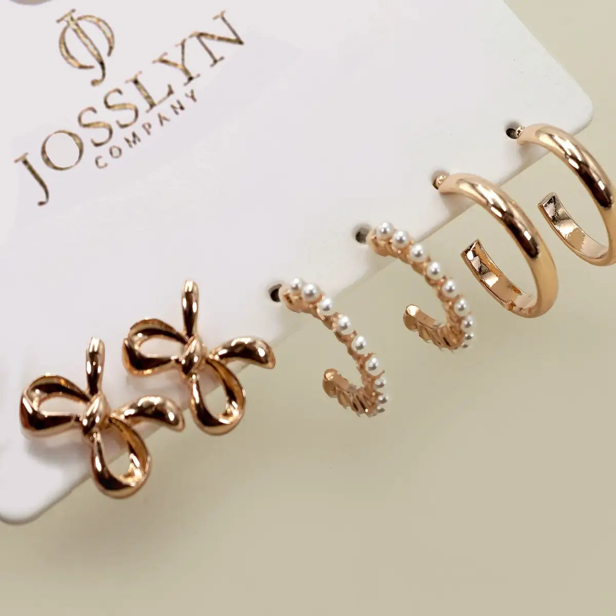 Bow and hoop earring set